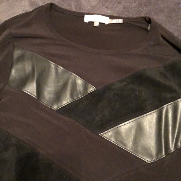 Express Blouse - Picture 2 of 4